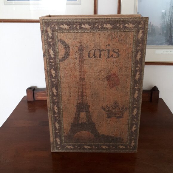 Large Book Box - French Theme - Magnetic Closure - Picture 1 of 4